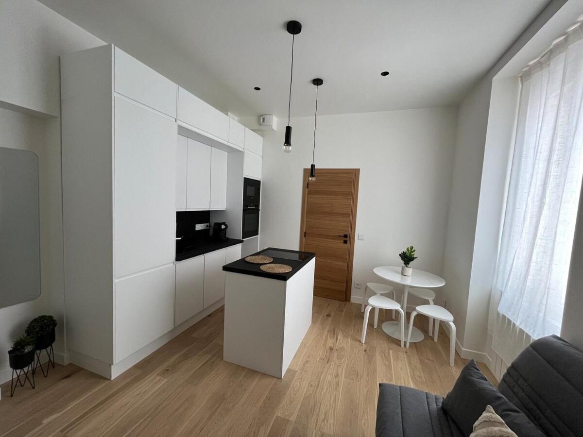 Appartement Cosy A 1 Min De Paris Charenton-le-Pont Exteriör bild