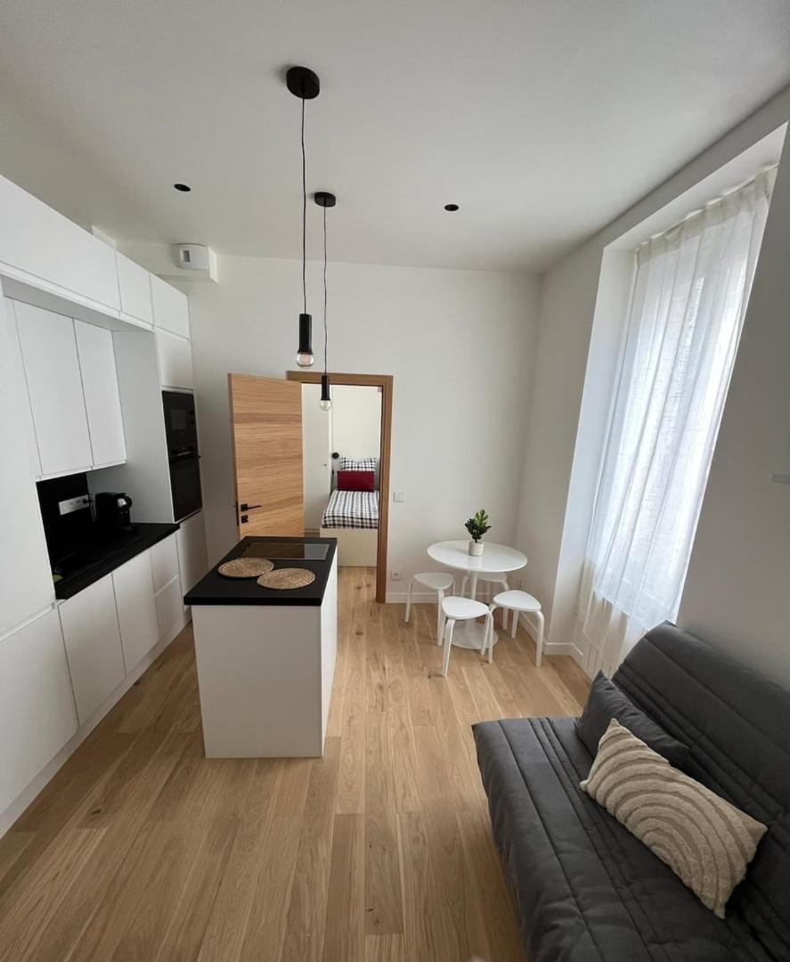 Appartement Cosy A 1 Min De Paris Charenton-le-Pont Exteriör bild