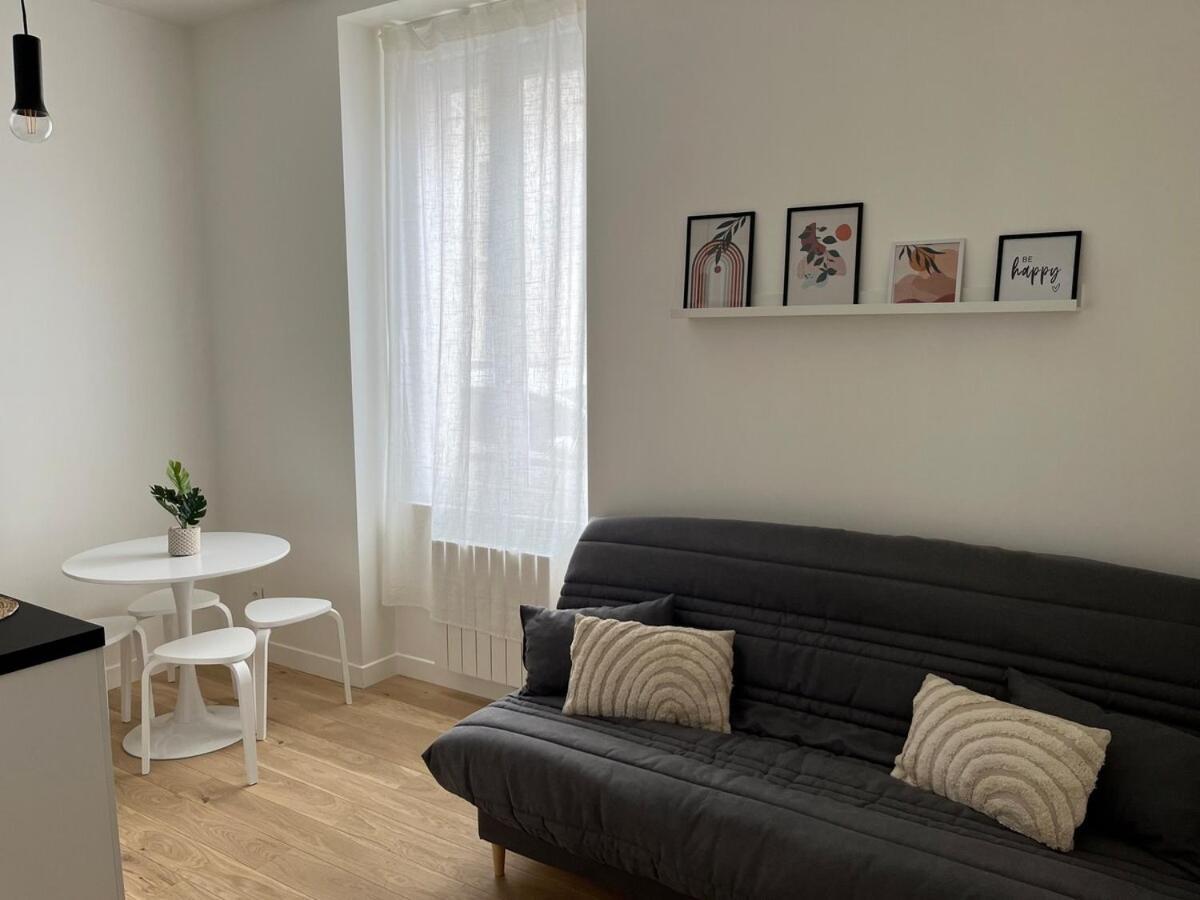Appartement Cosy A 1 Min De Paris Charenton-le-Pont Exteriör bild